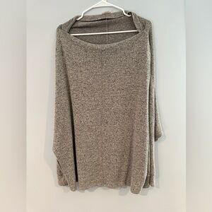 1.4.3 Story by Line Up Gray 2X top